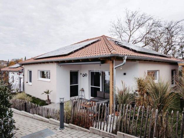 Bungalow zum Kauf provisionsfrei 595.000 € 3 Zimmer 102 m² 190 m² Grundstück Dewangen Aalen 73434