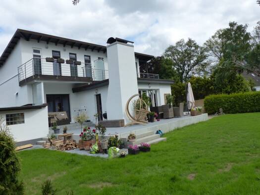 Einfamilienhaus zur Miete 2.350 € 4 Zimmer 146 m² 550 m² Grundstück frei ab 15.01.2026 Hasloh 25474