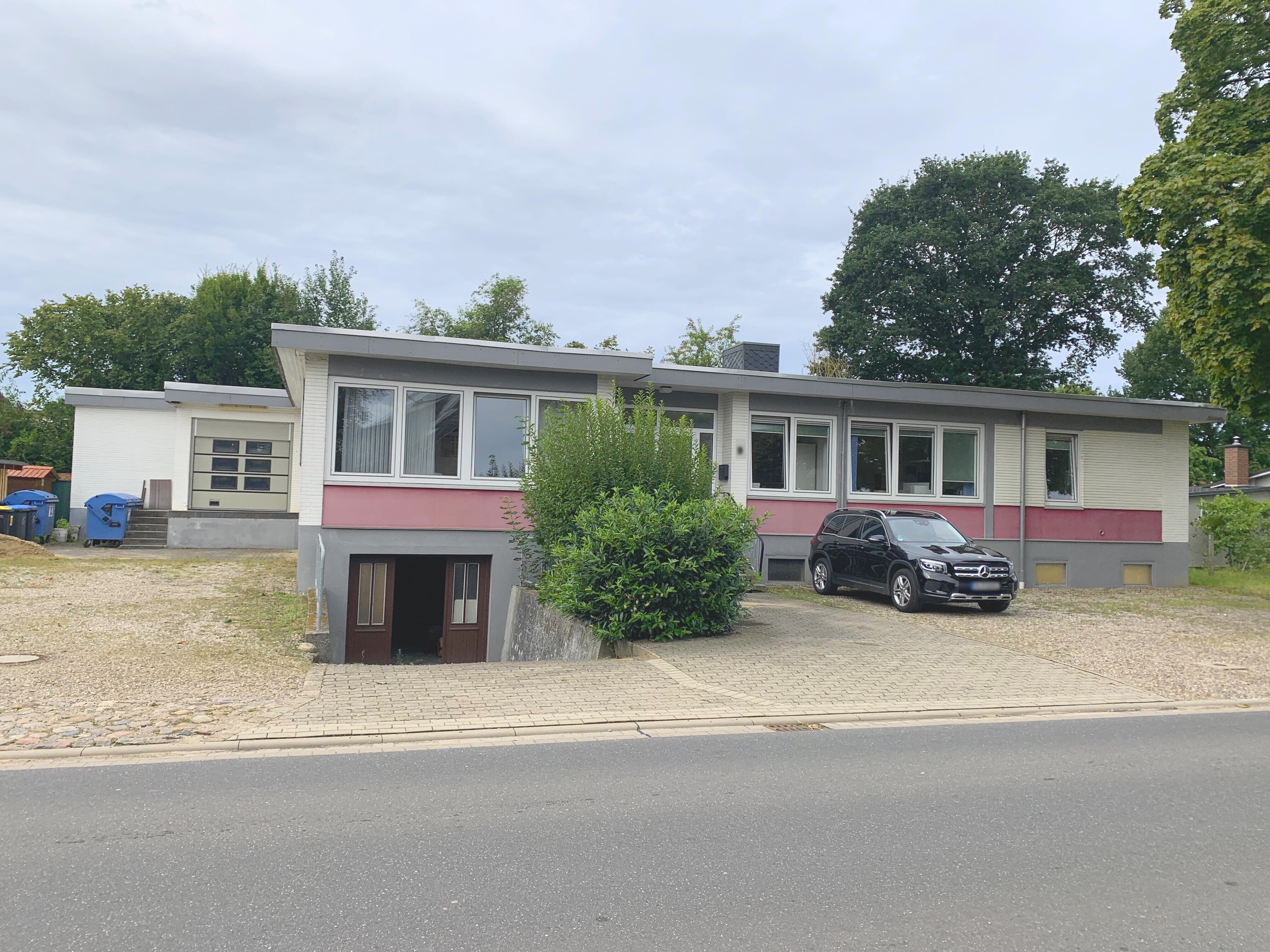 Bungalow zum Kauf 299.000 € 10 Zimmer 1.066 m²<br/>Grundstück Gudow Gudow 23899