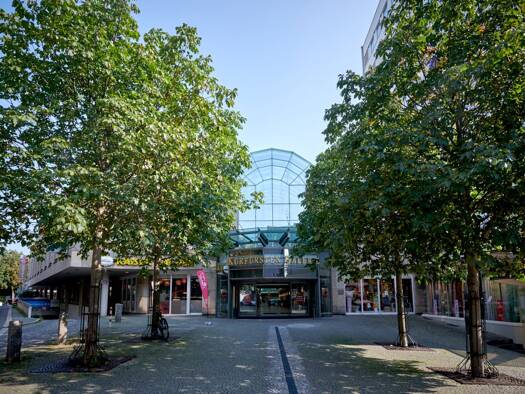 Laden zur Miete 56,9 m² Verkaufsfläche Mitte Mitte 34117