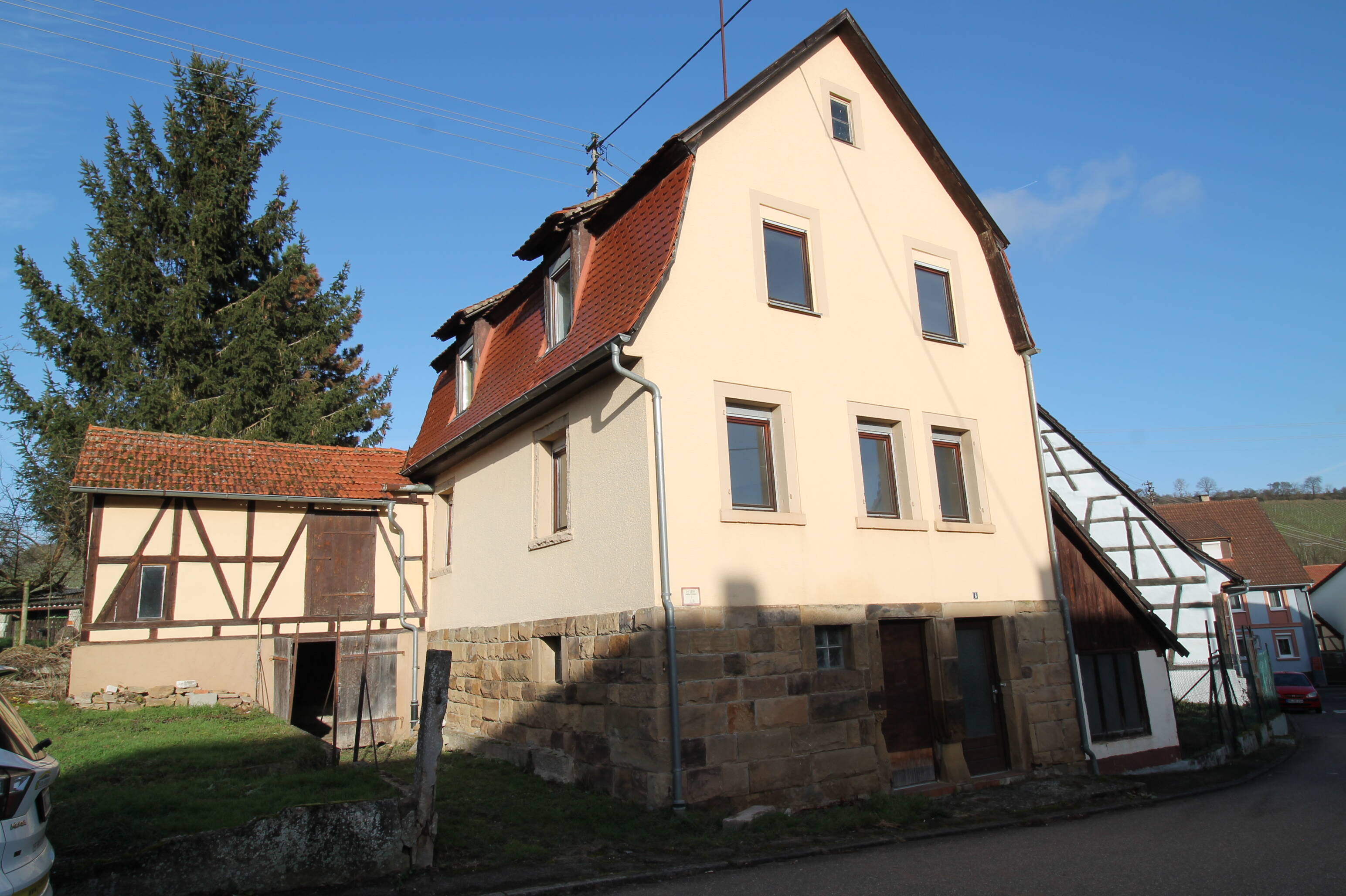 Einfamilienhaus zum Kauf 199.500 € 5 Zimmer 103 m²<br/>Wohnfläche 212 m²<br/>Grundstück Weiler Pfaffenhofen 74397