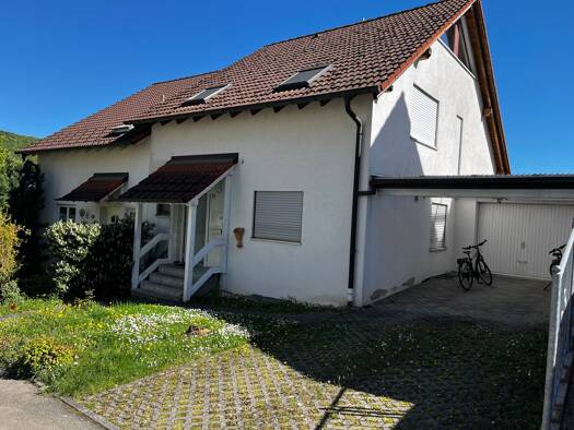 Doppelhaushälfte zur Miete 1.750 € 8 Zimmer 185 m² 276 m² Grundstück frei ab sofort Geislingen Geislingen an der Steige 73312