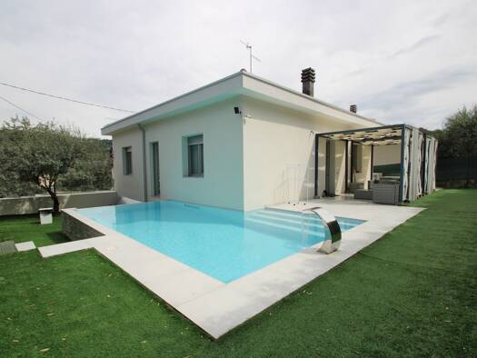Villa zum Kauf 1.200.000 € 4 Zimmer 150 m² 470 m² Grundstück Garda 37016