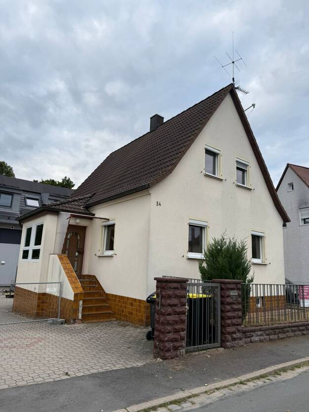 Einfamilienhaus zum Kauf 329.000 € 4 Zimmer 93,4 m² 255 m² Grundstück frei ab sofort Aschaffenburger Straße 34 Großgründlach Nürnberg 90427
