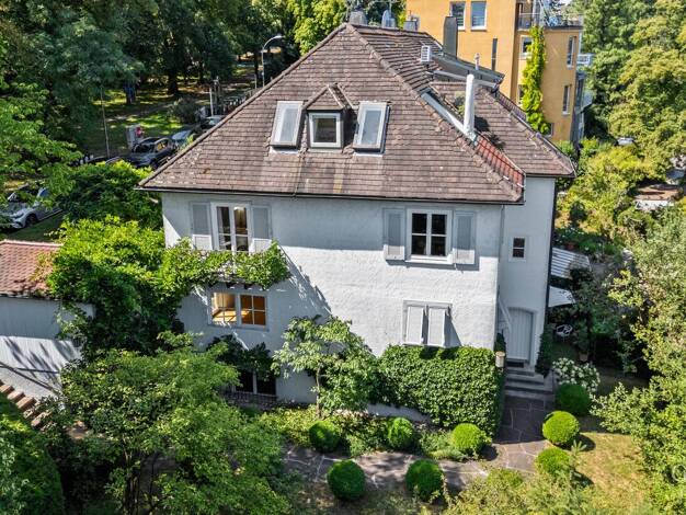 Einfamilienhaus zum Kauf 1.975.000 € 9,5 Zimmer 321 m² 1.132 m² Grundstück West Süd 70197