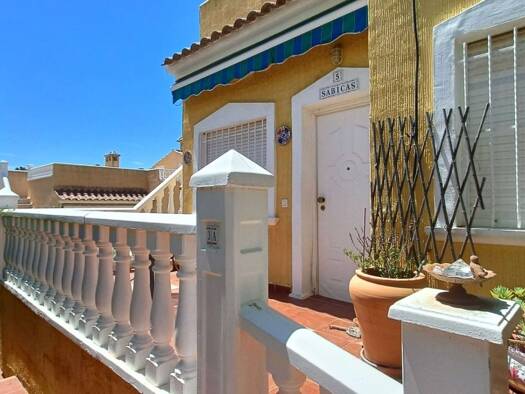 Reihenendhaus zum Kauf provisionsfrei 165.000 € 3 Zimmer 46 m² 94 m² Grundstück Orihuela Costa 03189