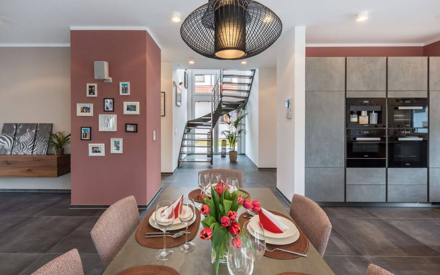 Property thumbnail 2