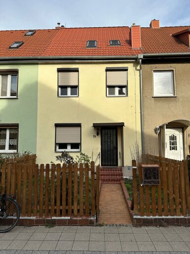 Reihenmittelhaus zum Kauf 110.000 € 4 Zimmer 95 m² 201 m² Grundstück frei ab sofort Zimmererstraße Leuna Leuna 06237