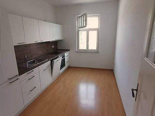 Wohnung zur Miete 640 € 2,5 Zimmer 76 m² 2. Geschoss frei ab 01.03.2026 Heiligkreuzstraße 7 Coburg 96450