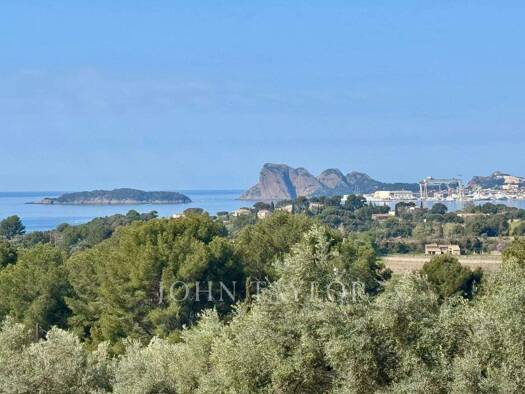 Einfamilienhaus zum Kauf 1.690.000 € 5 Zimmer 300 m² 7.777 m² Grundstück Est La Ciotat 13600