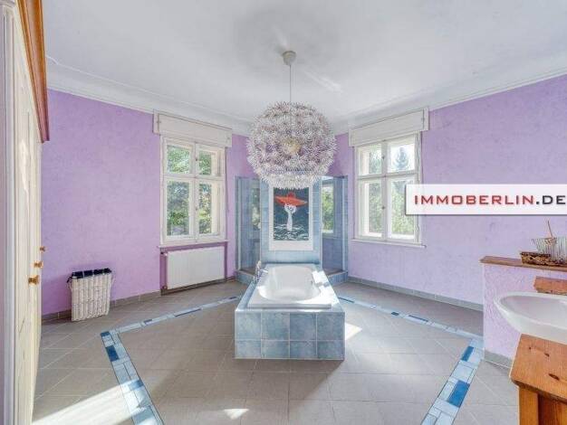 Einfamilienhaus zum Kauf 2.299.000 € 9 Zimmer 350 m² 3.847 m² Grundstück frei ab sofort Woltersdorf 15569