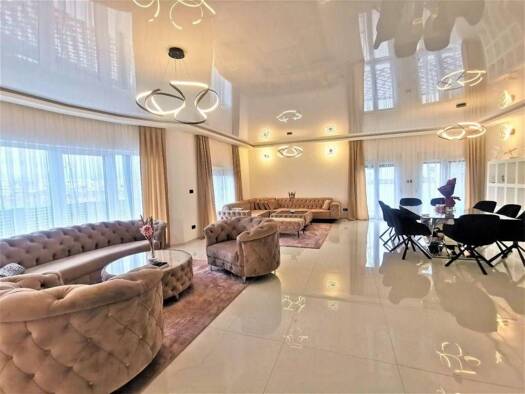 Haus zum Kauf 880.000 € 4 Zimmer 380 m² Sesvete
