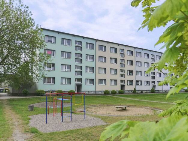 Wohnung zum Kauf 100.000 € 5 Zimmer 103 m² 2. Geschoss Alte Templiner Str. 27 Milmersdorf (2) 17268