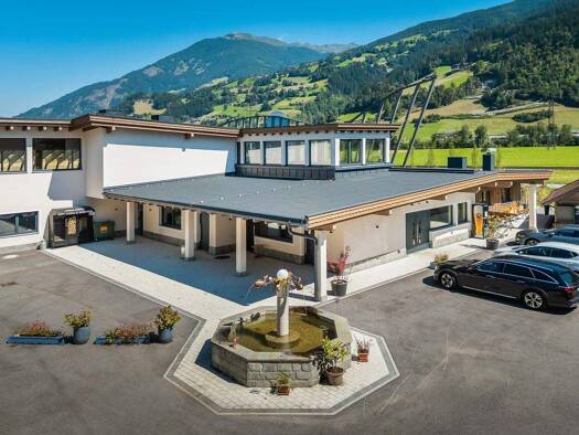 Restaurant zur Miete - Erstbezug 1.458 € 78,9 m² Gastrofläche Aschau 6274