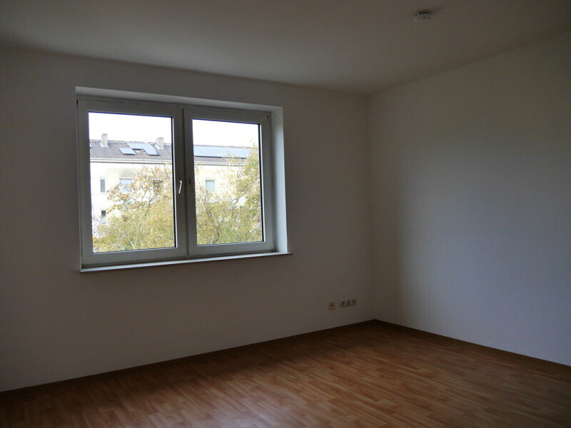 Wohnung zur Miete 492,80 € 2 Zimmer 56 m²<br/>Wohnfläche 3.<br/>Geschoss 10.11.2024<br/>Verfügbarkeit Untere Grenzstr. 57 Lichtenplatte Offenbach am Main 63071