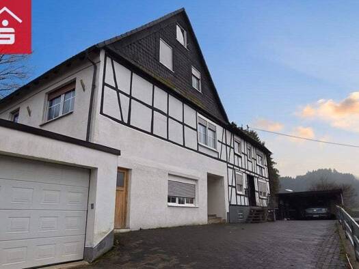 Mehrfamilienhaus zum Kauf 230.000 € 5 Zimmer 268 m² 2.284 m² Grundstück Burbecke Lennestadt 57368