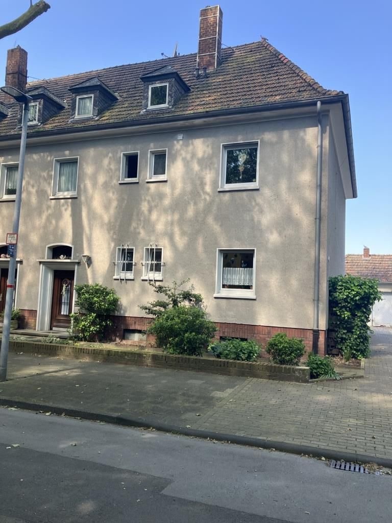 Mehrfamilienhaus zum Kauf provisionsfrei 325.000 € 7 Zimmer 158,7 m²<br/>Wohnfläche Wittfeldstraße 63 Utfort Moers 47445