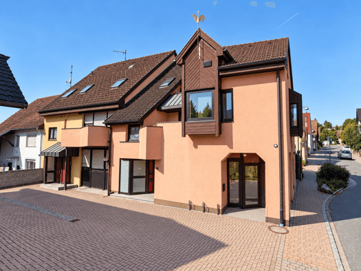 Mehrfamilienhaus zum Kauf 725.000 € 12 Zimmer 387 m² 584 m² Grundstück Grießen Klettgau 79771