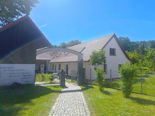Haus zum Kauf 199.000 € 6 Zimmer 160 m² 3.200 m² Grundstück Hermsdorf/Spree Lohsa 02999