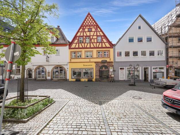 Gewerbeobjekt zum Kauf provisionsfrei als Kapitalanlage geeignet 899.000 € 727,4 m² 277 m² Grundstück Obere Stadt 14 Kulmbach Kulmbach 95326