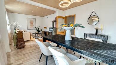 Mehrfamilienhaus zum Kauf provisionsfrei 350.000 € 8 Zimmer 178 m² 562 m² Grundstück Holzminden Holzminden 37603