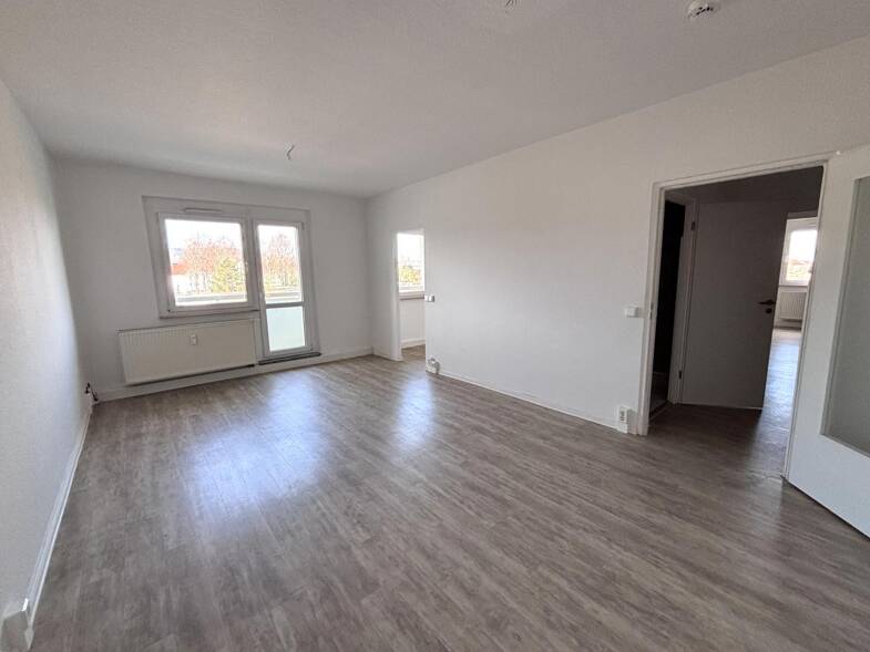 Wohnung zur Miete nur mit Wohnberechtigungsschein 422 € 3 Zimmer 70,3 m² 4. Geschoss Poststraße 89 Eisenhüttenstadt Eisenhüttenstadt 15890
