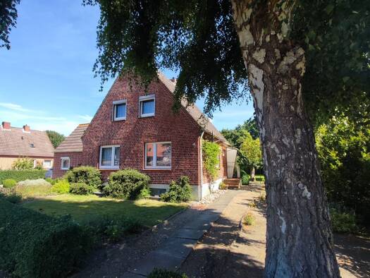 Einfamilienhaus zum Kauf provisionsfrei 295.000 € 6 Zimmer 93 m² 1.030 m² Grundstück frei ab sofort Neukirchen Neukirchen 23779