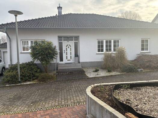 Bungalow zum Kauf 395.000 € 3 Zimmer 142 m² 432 m² Grundstück Kerlingen Wallerfangen 66798