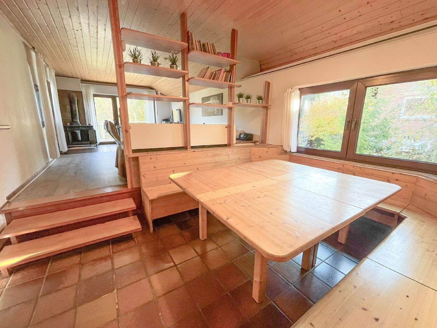 Immobilie in Horhausen (Westerwald) - Charmantes Einfamilienhaus in traumhafter Aussichtslage  zw. Neustadt Wied und Horhausen - Bild 1