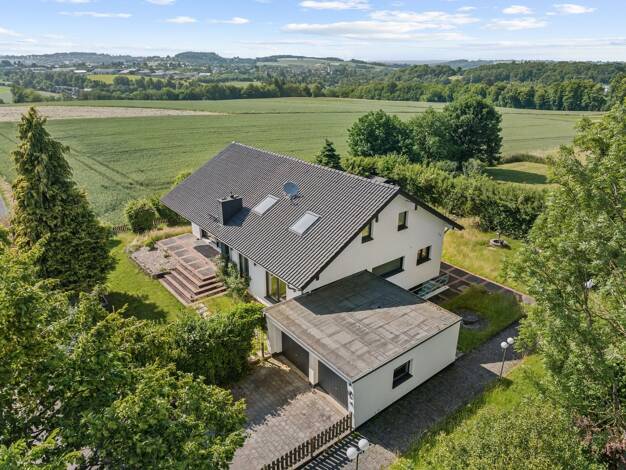 Einfamilienhaus zum Kauf 698.000 € 7 Zimmer 226 m² 1.201 m² Grundstück Berghausen Königswinter 53639