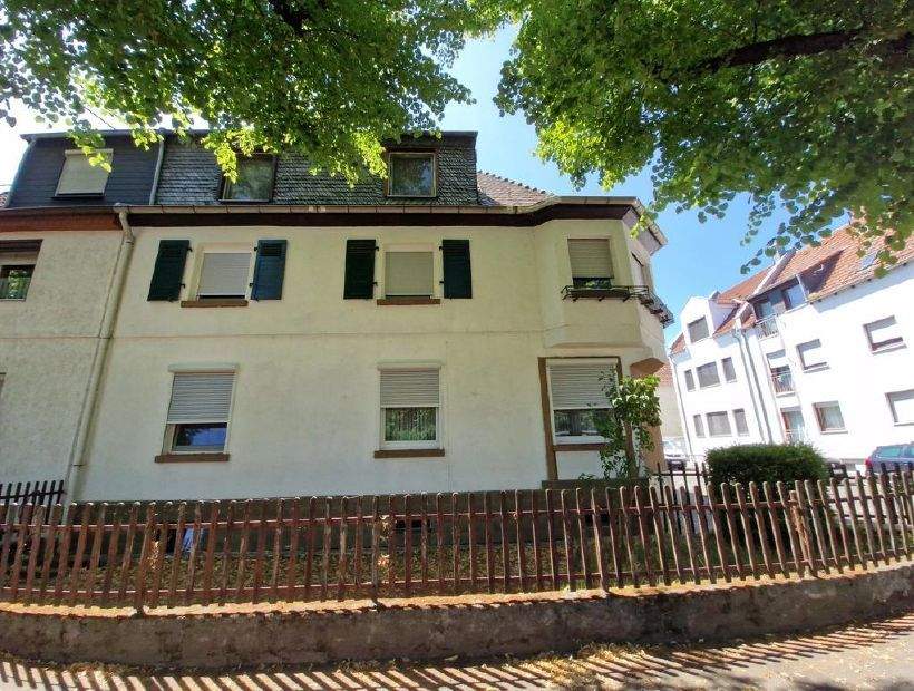 Immobilie in Ludwigshafen am Rhein - Kapitalanlage in LU-Oppau: Charmante Dachgeschosswohnung mit Stellplatz *PROVISIONSFREI* - Bild 2