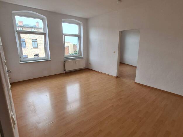 Wohnung zur Miete 380 € 43,5 m² 4 Geschosse frei ab sofort Paracelsusstraße 15 Paulusviertel Halle (Saale) 06114