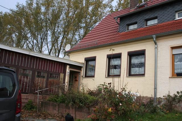 Mehrfamilienhaus zum Kauf 85.000 € 4 Zimmer 90 m²<br/>Wohnfläche 528 m²<br/>Grundstück ab sofort<br/>Verfügbarkeit Petzschwitz 22a Petzschwitz Lommatzsch 01623