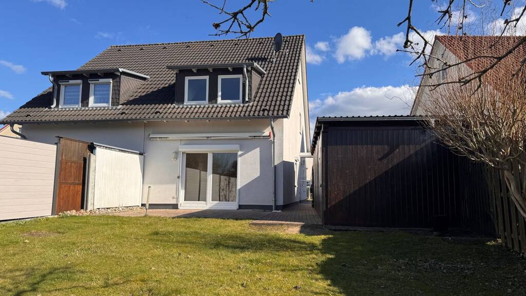 Doppelhaushälfte zum Kauf 315.000 € 4 Zimmer 118,9 m² 314 m² Grundstück Brandshagen Sundhagen 18519