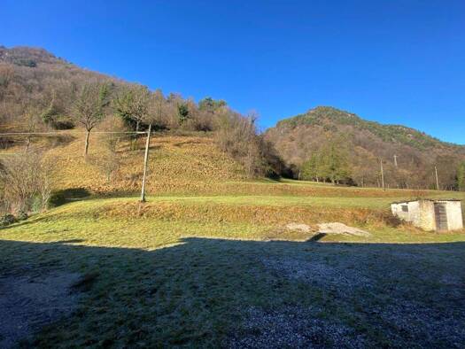 Haus zum Kauf 199.000 € 5 Zimmer 220 m² 7.000 m² Grundstück frei ab sofort Via Nuova Vobarno