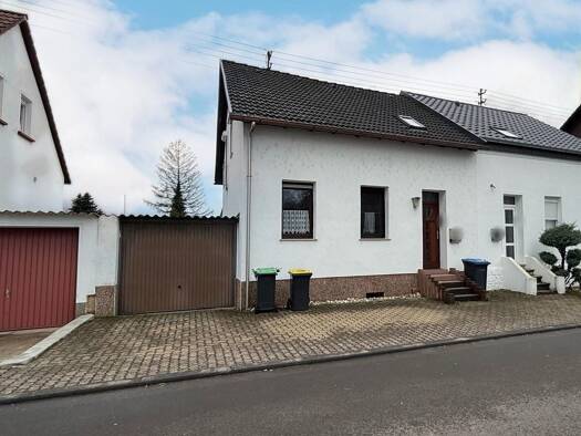 Doppelhaushälfte zum Kauf 239.000 € 6 Zimmer 115 m² 330 m² Grundstück frei ab sofort Ensdorf 66806