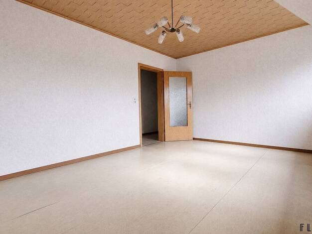 Doppelhaushälfte zum Kauf 199.000 € 6 Zimmer 119 m² 464 m² Grundstück Erndtebrück 57339