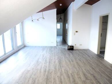 Wohnung zum Kauf 129.000 € 2 Zimmer 78 m² Dachgeschoss, 4. Geschoss frei ab sofort Sebastianusstr. Würselen Würselen 52146
