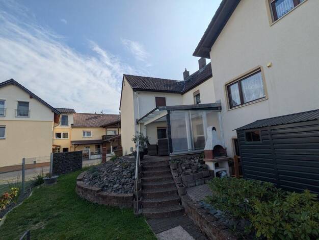 Einfamilienhaus zur Miete 1.300 € 5 Zimmer 130 m² 300 m² Grundstück Bobenhausen I Ranstadt 63691