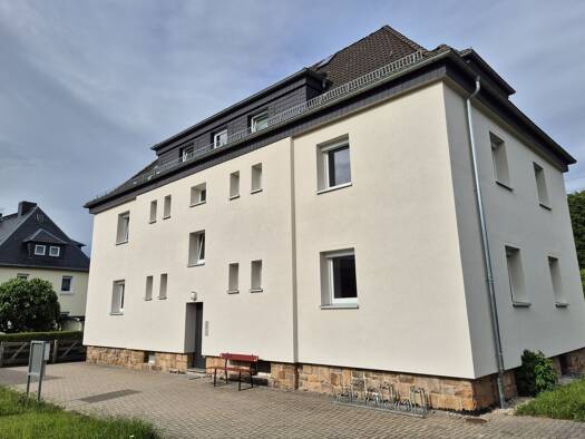 Wohnung zur Miete 377 € 2 Zimmer 53 m² 1. Geschoss frei ab sofort Neue Welt 10 Oberlungwitz 09353