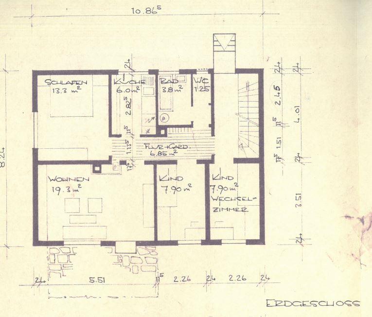 Mehrfamilienhaus zum Kauf 378.000 € 7 Zimmer 148 m²<br/>Wohnfläche 665 m²<br/>Grundstück ab sofort<br/>Verfügbarkeit Unterrombach nördl. Kirche / Neßlau Aalen 73434