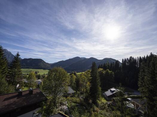 Einfamilienhaus zum Kauf 10 Zimmer 500 m² 1.681 m² Grundstück Waidring 6384