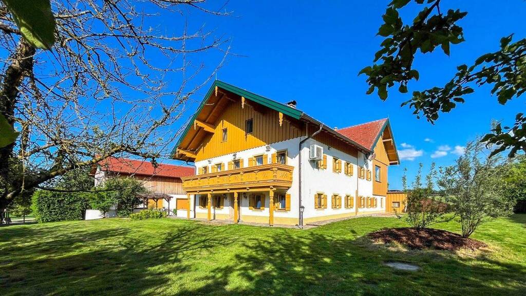 Bauernhaus zum Kauf 2.590.000 € 11 Zimmer 345 m² 18.355 m² Grundstück Wendling 5232