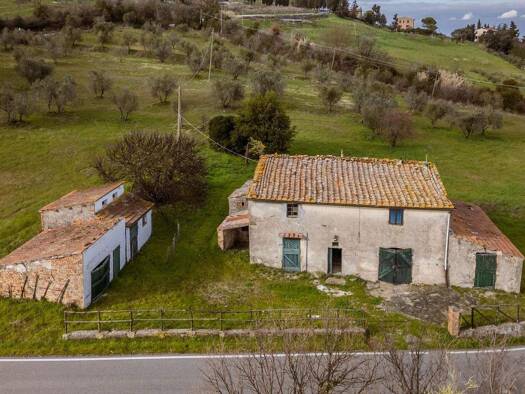 Bauernhaus zum Kauf 195.000 € 3 Zimmer 385 m² 15.000 m² Grundstück frei ab sofort Montecatini Val di Cecina 56040