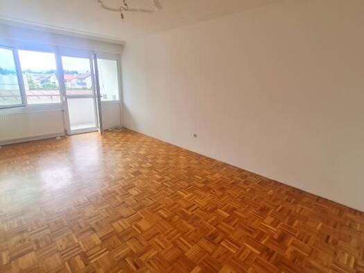 Wohnung zum Kauf 238.000 € 4 Zimmer 85 m² 1. Geschoss Neuzeug 4523