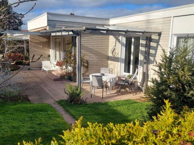 Bungalow zum Kauf 498.000 € 5,5 Zimmer 130 m² 462 m² Grundstück frei ab 01.08.2026 Oberjesingen Herrenberg 71083