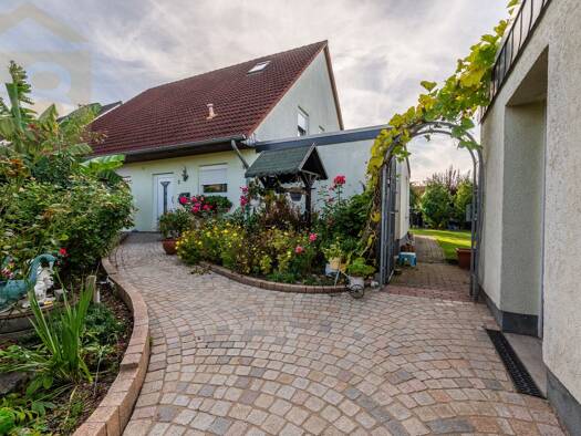 Doppelhaushälfte zum Kauf 398.000 € 5 Zimmer 132 m² 582 m² Grundstück Hageberg Mitte-West 38440