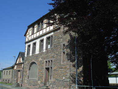 Haus zum Kauf 490.000 € 8 Zimmer 204 m² 1.607 m² Grundstück Hetzerath 54523