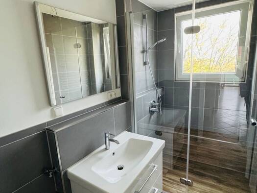 Wohnung zur Miete 730 € 2 Zimmer 50 m² Geschoss 3/4 frei ab 01.10.2026 Großreuth h d Veste Nürnberg 90409