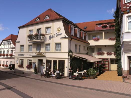 Hotel zum Kauf 35 Zimmer 600 m² Gastrofläche 678 m² Grundstück Gersfeld Gersfeld 36129